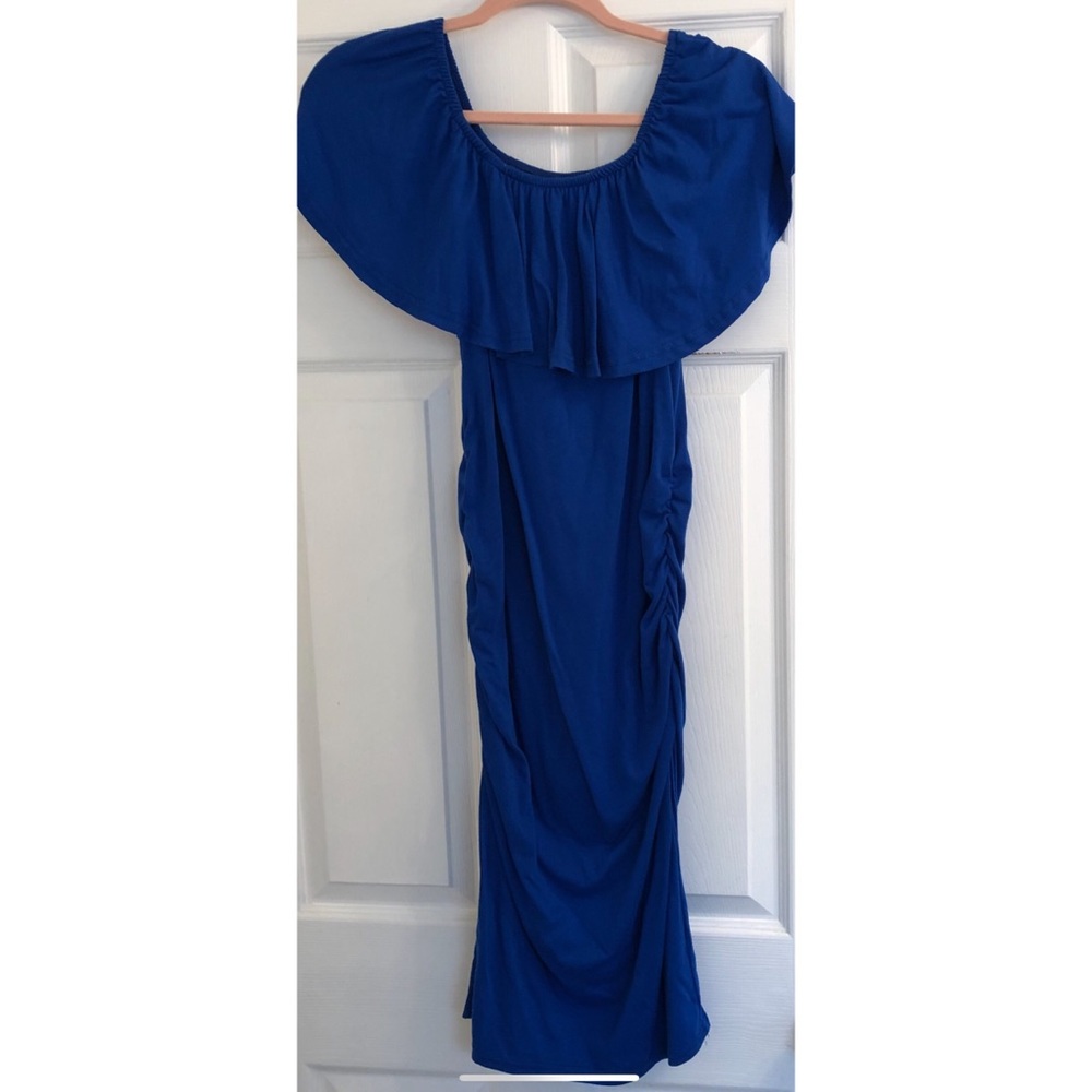 Beautiful, Off-the-Shoulder Maternity Dress!!